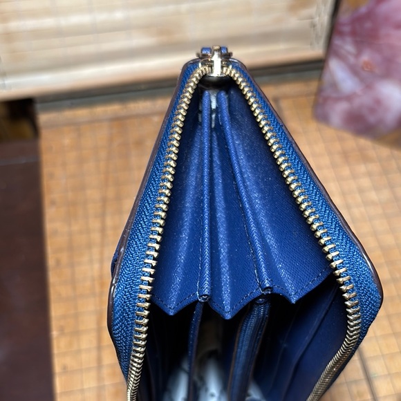 kate spade Safiano Leather Wallet Navy Dark Blue Zip Around 8”Lx4.25”Hx1”H - Picture 17 of 17